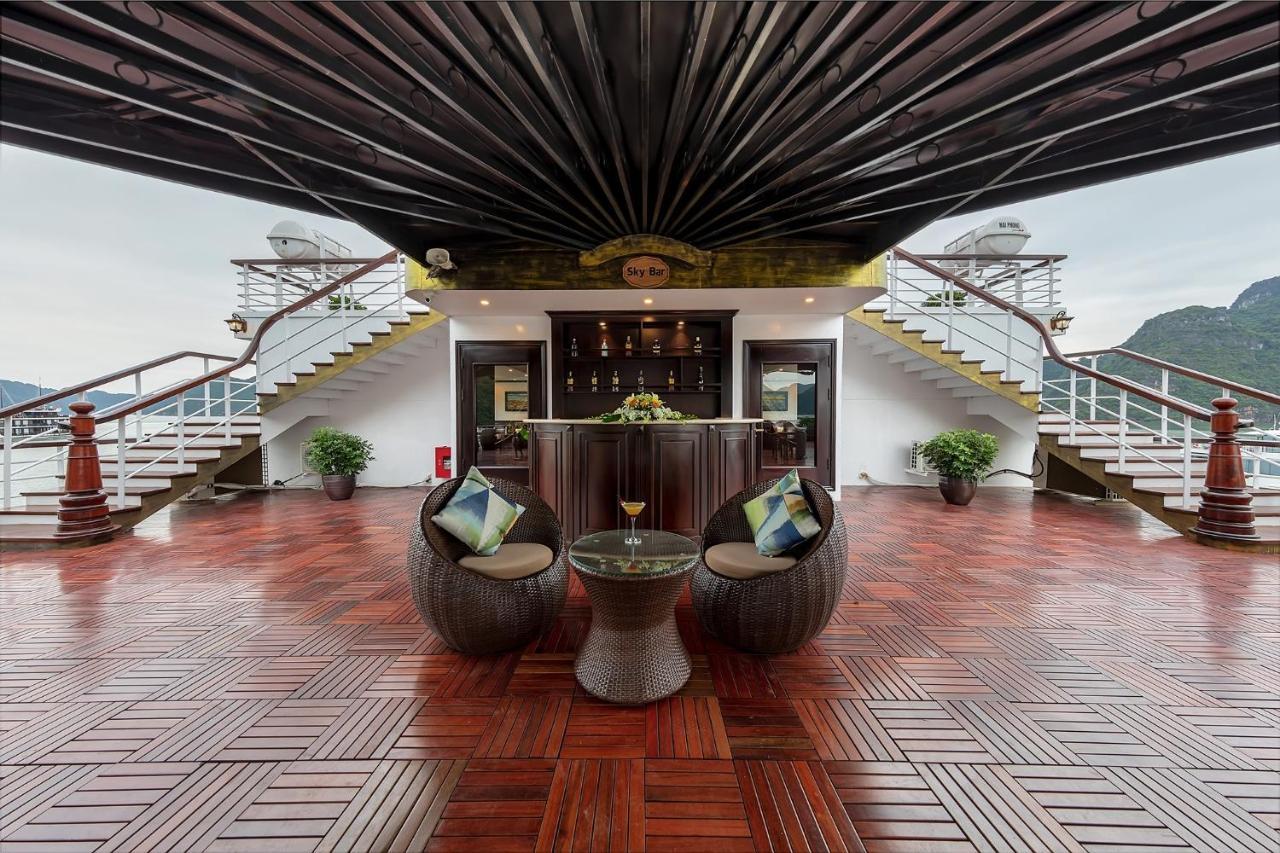 Hotel Erina Cruise By Hag Ha Long Esterno foto