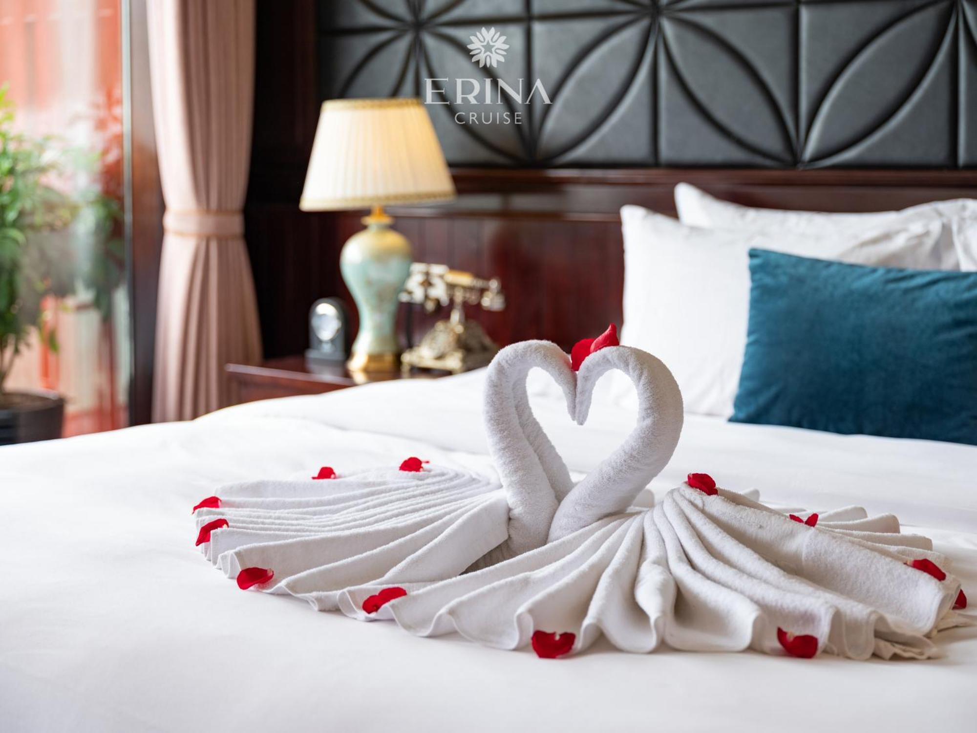 Hotel Erina Cruise By Hag Ha Long Esterno foto