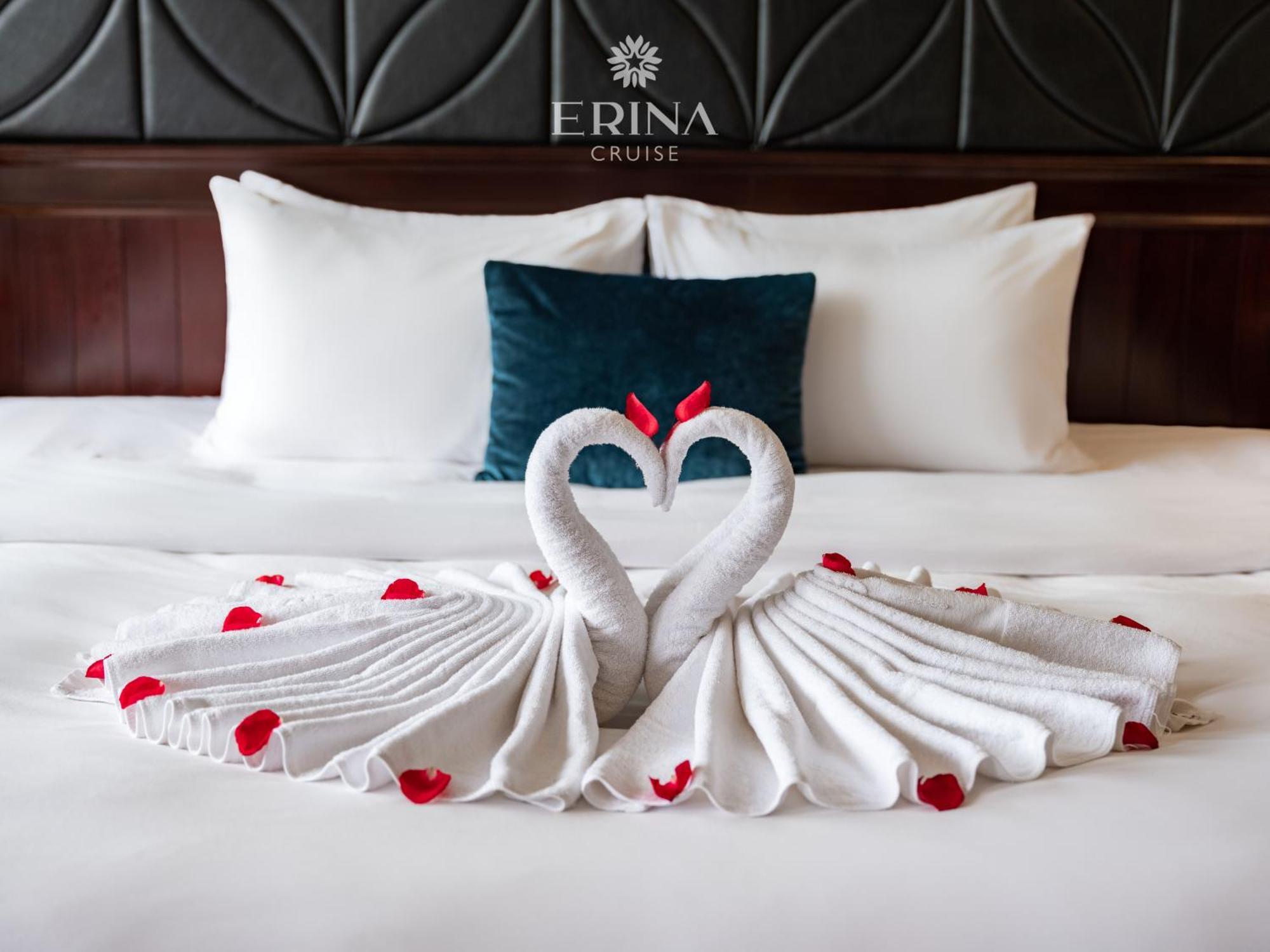 Hotel Erina Cruise By Hag Ha Long Esterno foto