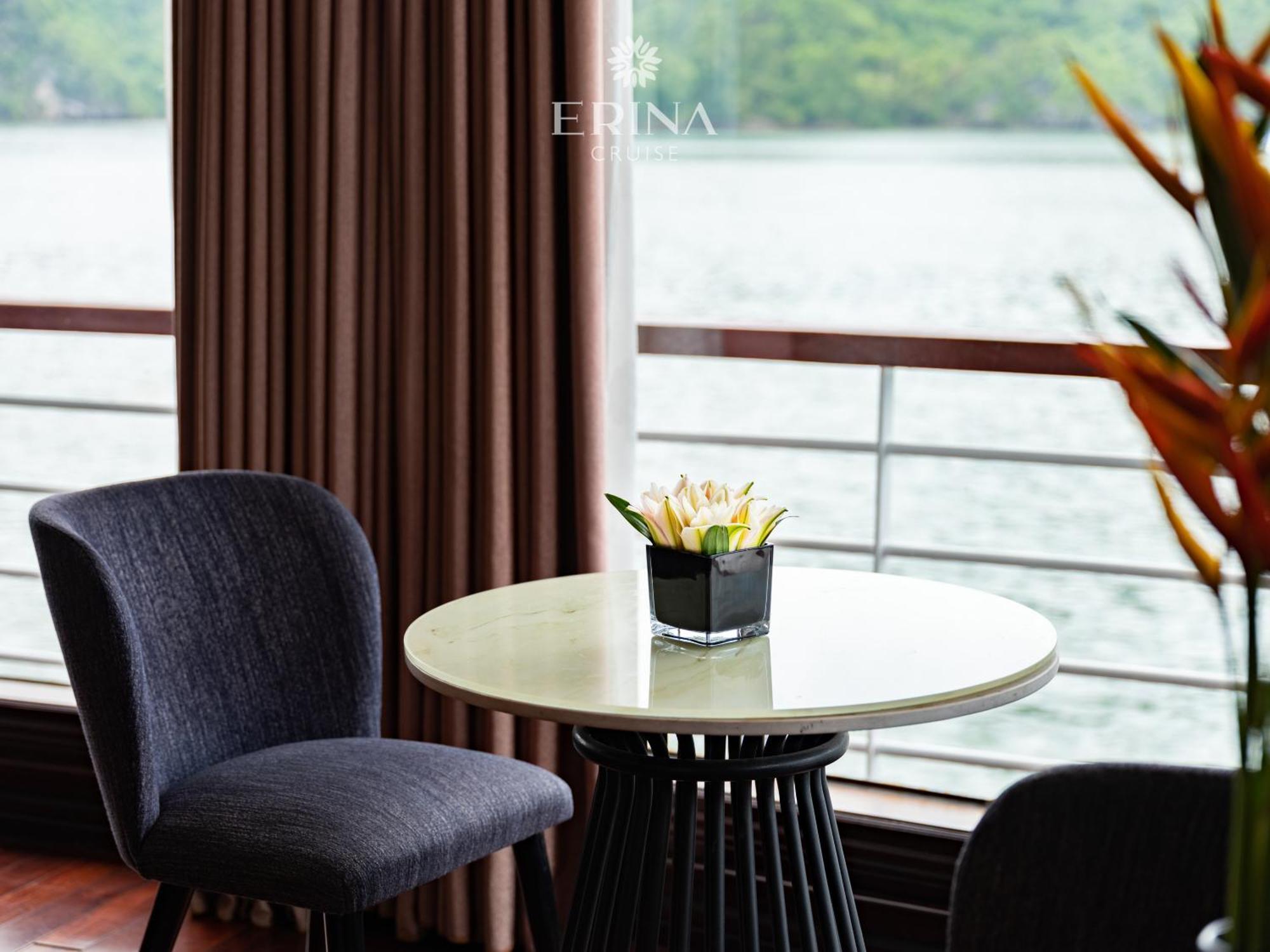 Hotel Erina Cruise By Hag Ha Long Esterno foto