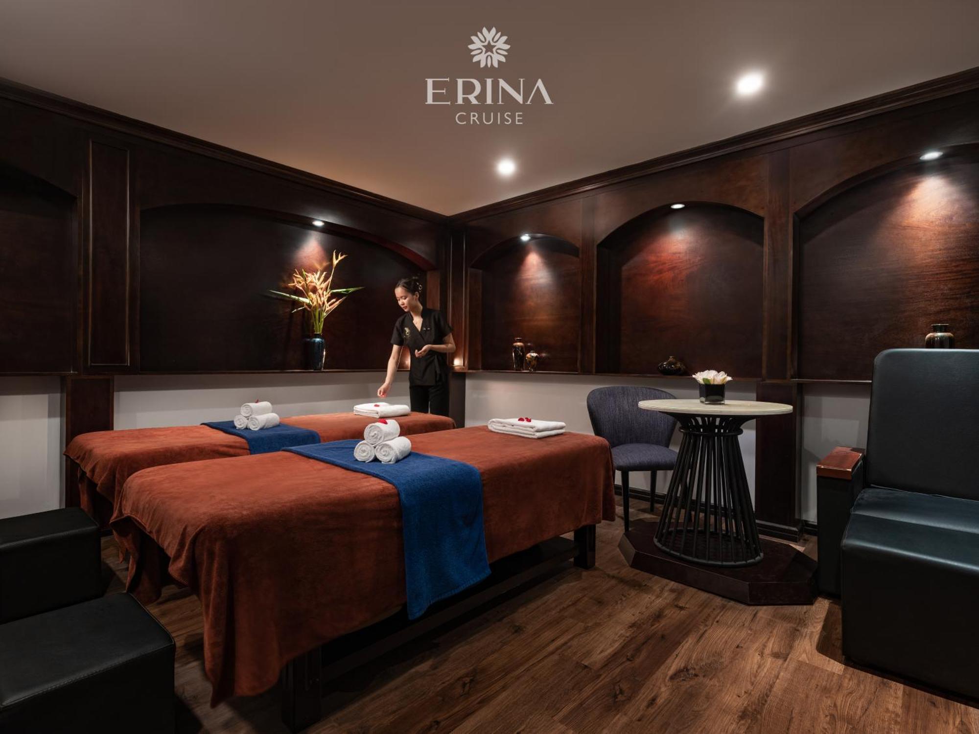 Hotel Erina Cruise By Hag Ha Long Esterno foto